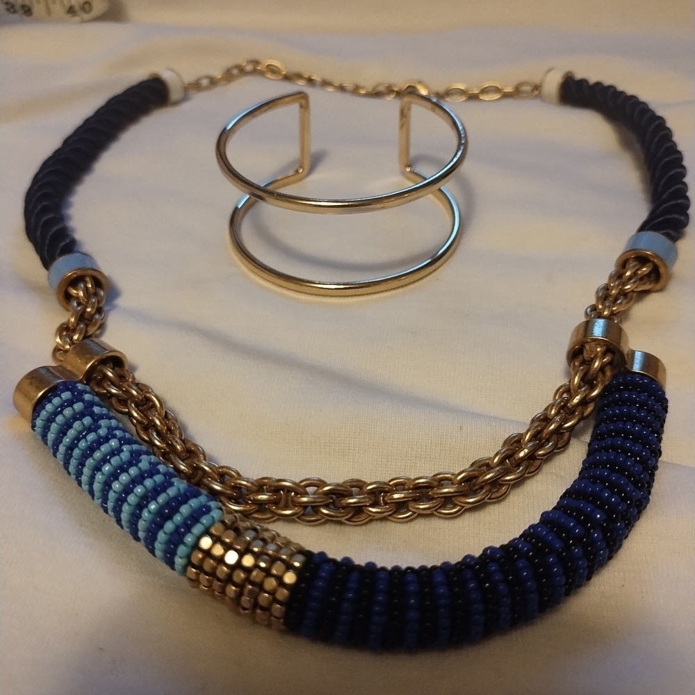 Stella And Dot Necklace With Bracelet